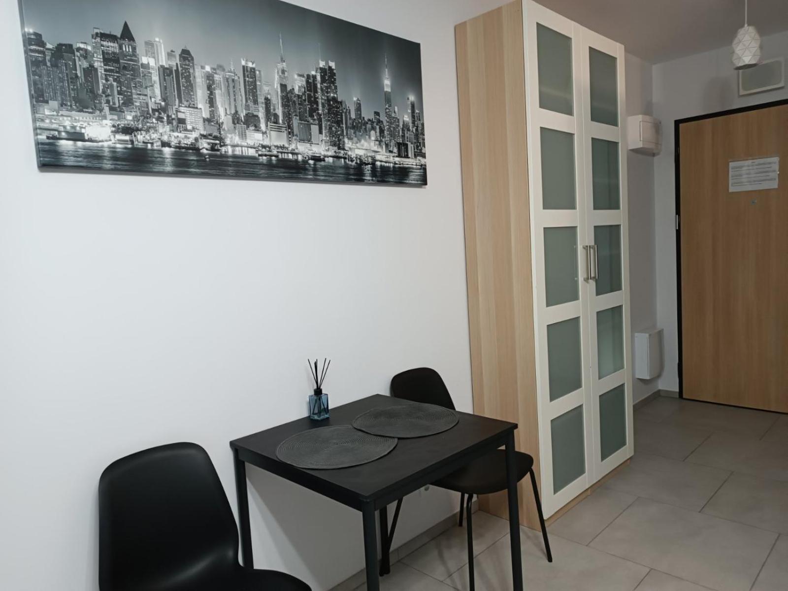 Apartamenty Wiktoryn 6A Warsawa Bagian luar foto